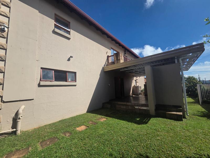 5 Bedroom Property for Sale in Birdwood Estate North West